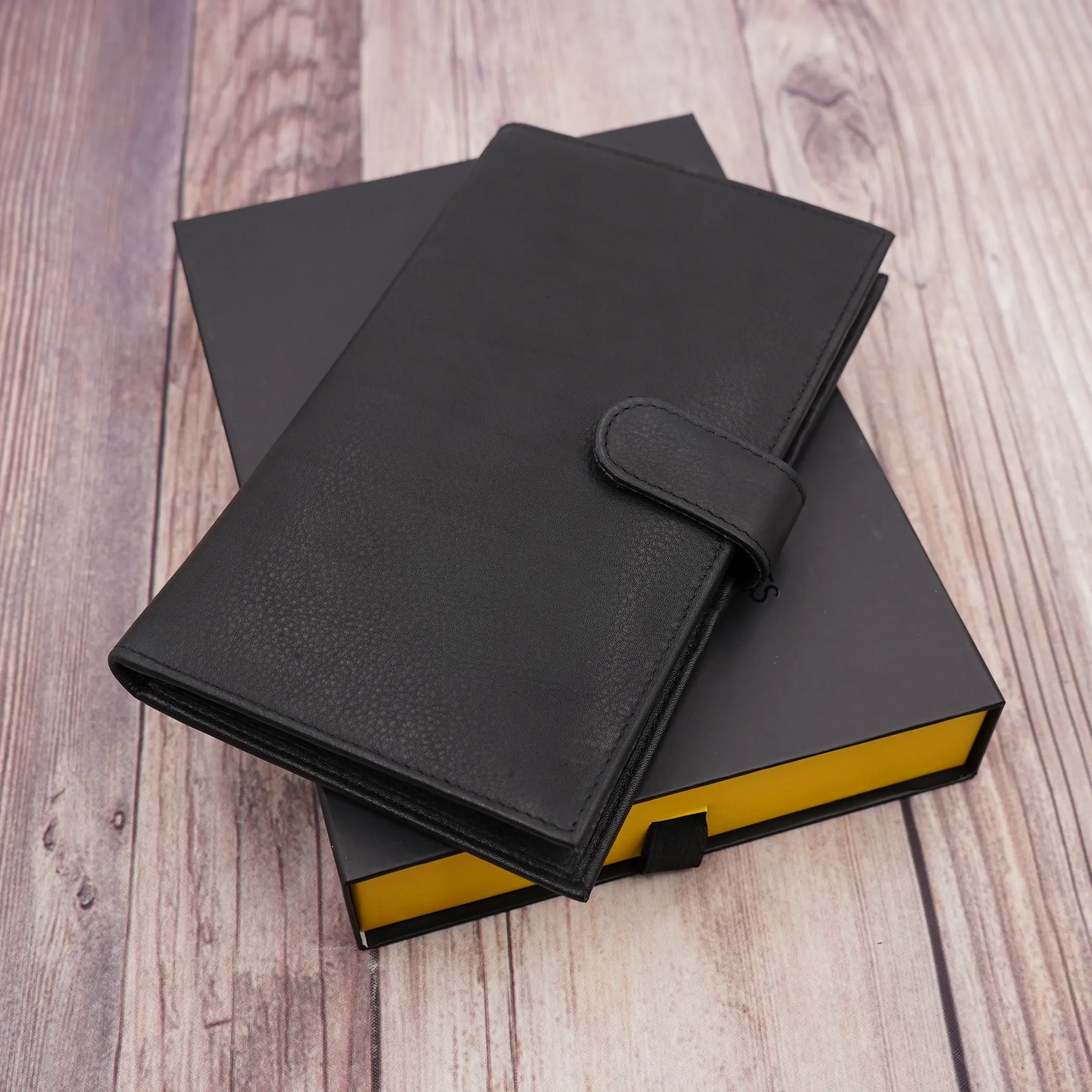 AG Wallets RFID Snap Close Full Grain Napa Cowhide Leather Credit Card Organizer Long Wallet, Holds Up To 20 Cards, 2 Side Cash Slots