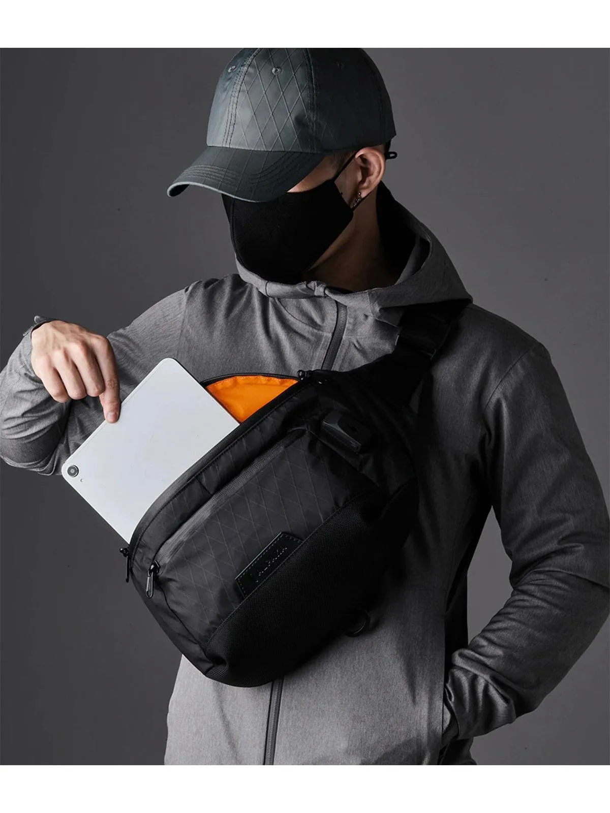 Alpaka Bravo X Sling Limited Edition Black VX21