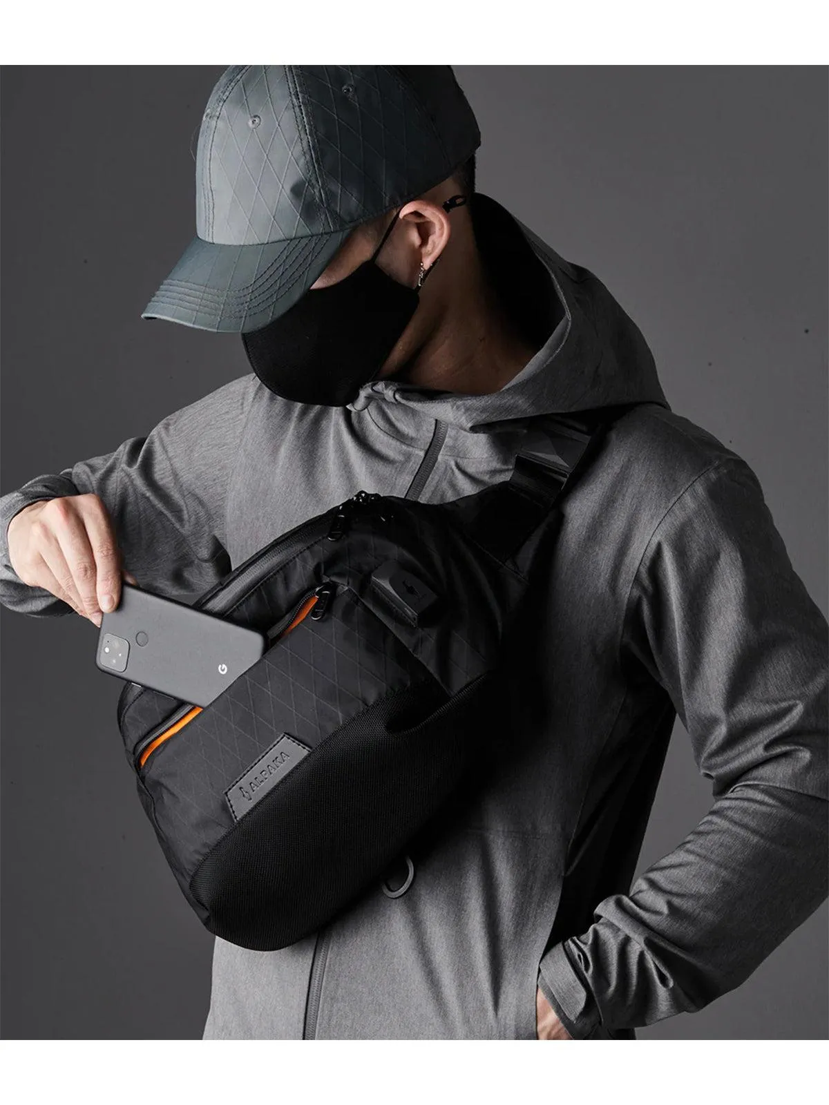 Alpaka Bravo X Sling Limited Edition Black VX21