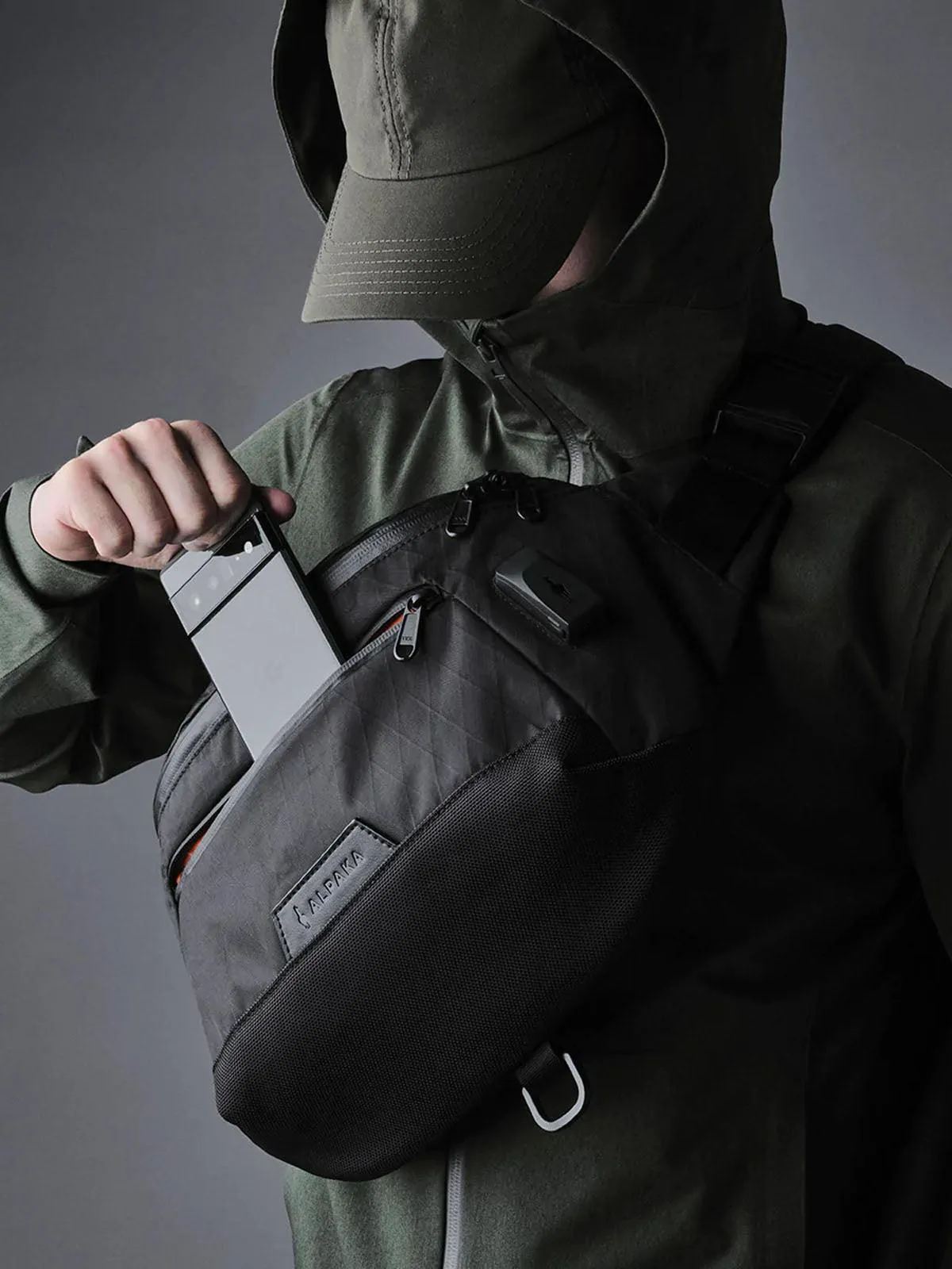 Alpaka Bravo X Sling Limited Edition Black VX42