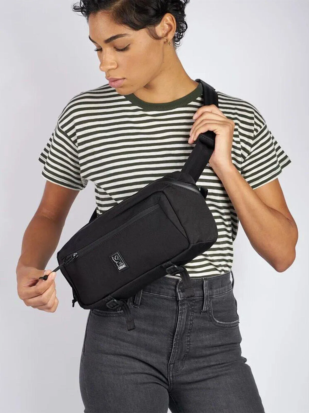 Chrome Industries Mini Kadet BLCKCHRM 22X Sling Bag