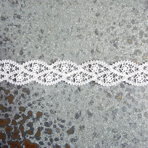 Guipure Lace Star Swell Trim - Ivory
