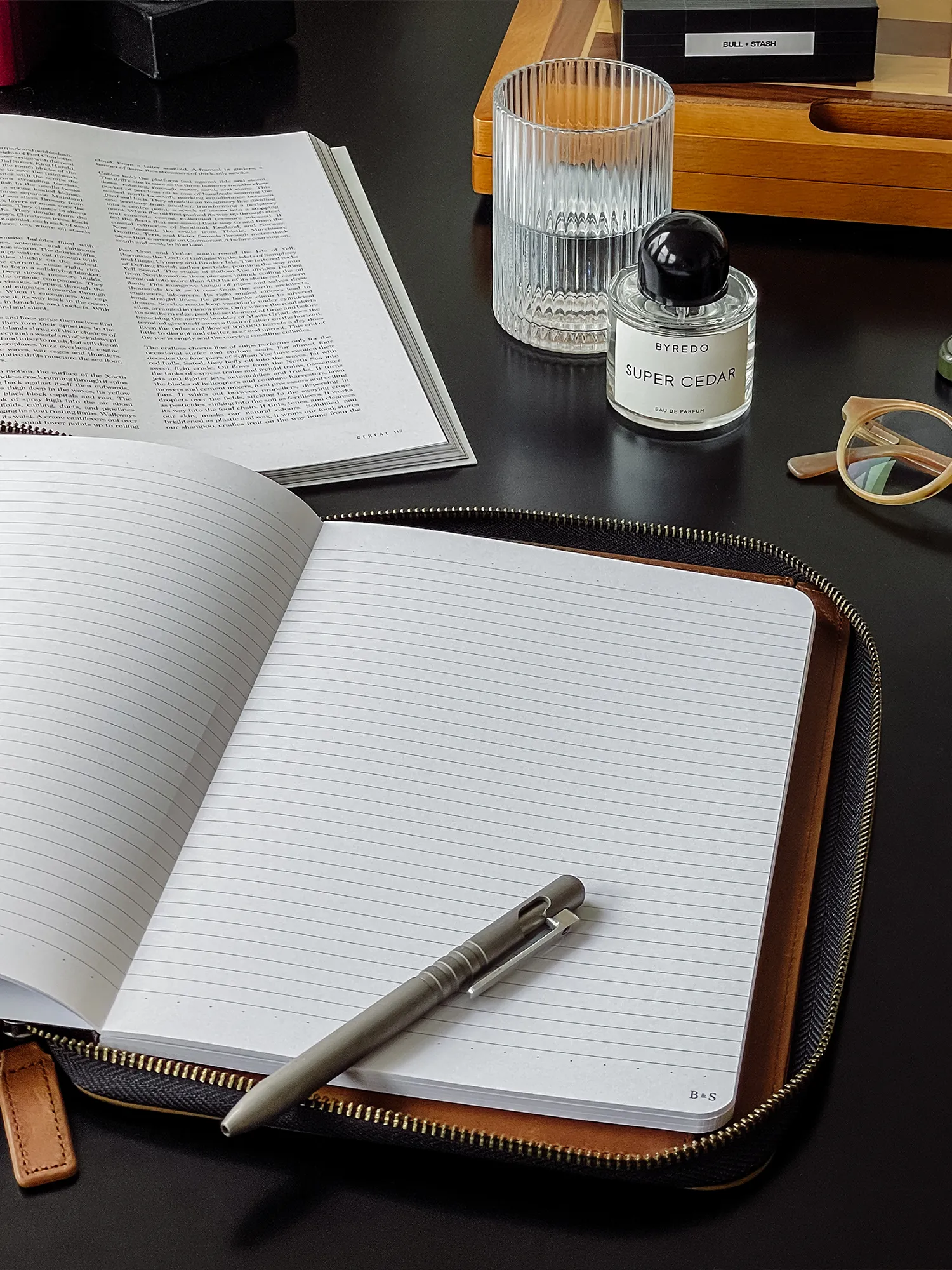 Leonard Notebook   20-Year Portfolio - 11" Tablet   20-Year Portfolio - 14" Laptop