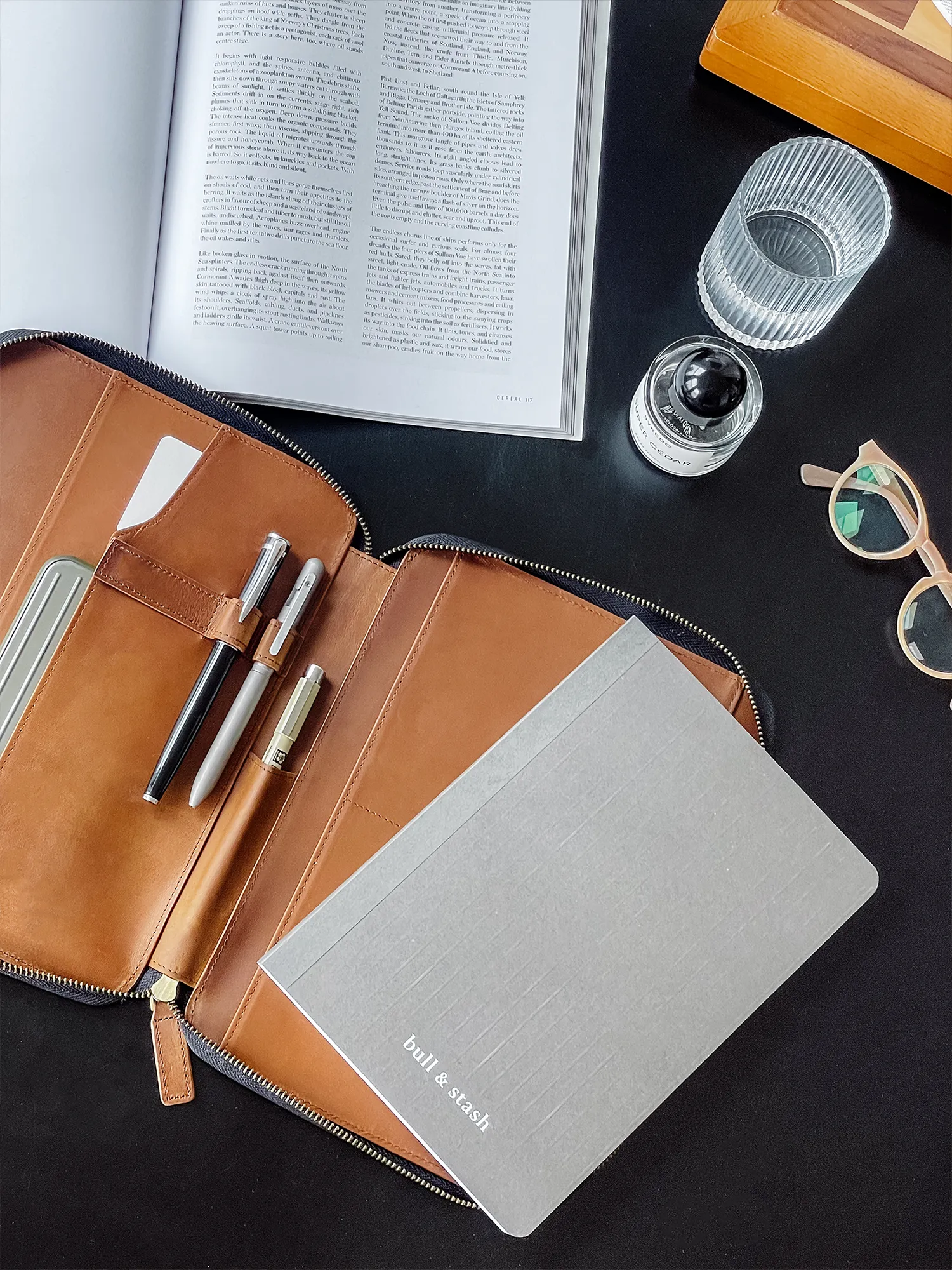 Leonard Notebook   20-Year Portfolio - 11" Tablet   20-Year Portfolio - 14" Laptop