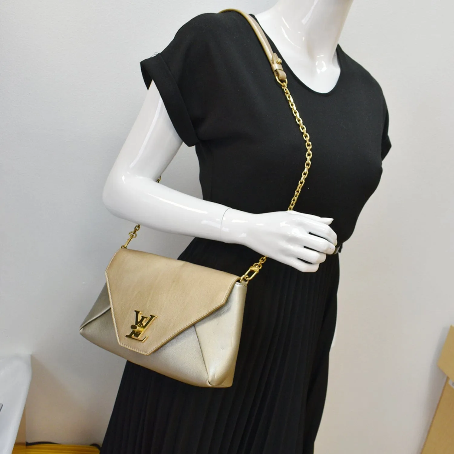 LOUIS VUITTON Love Note Metallic Calfskin Chain Shoulder Bag Gold Silver