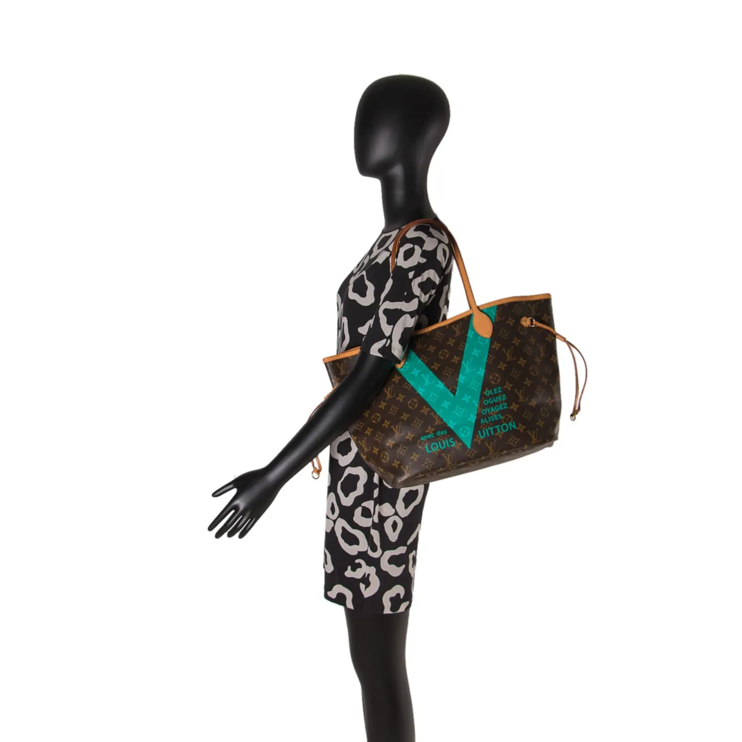 Louis Vuitton Monogram V Neverfull MM