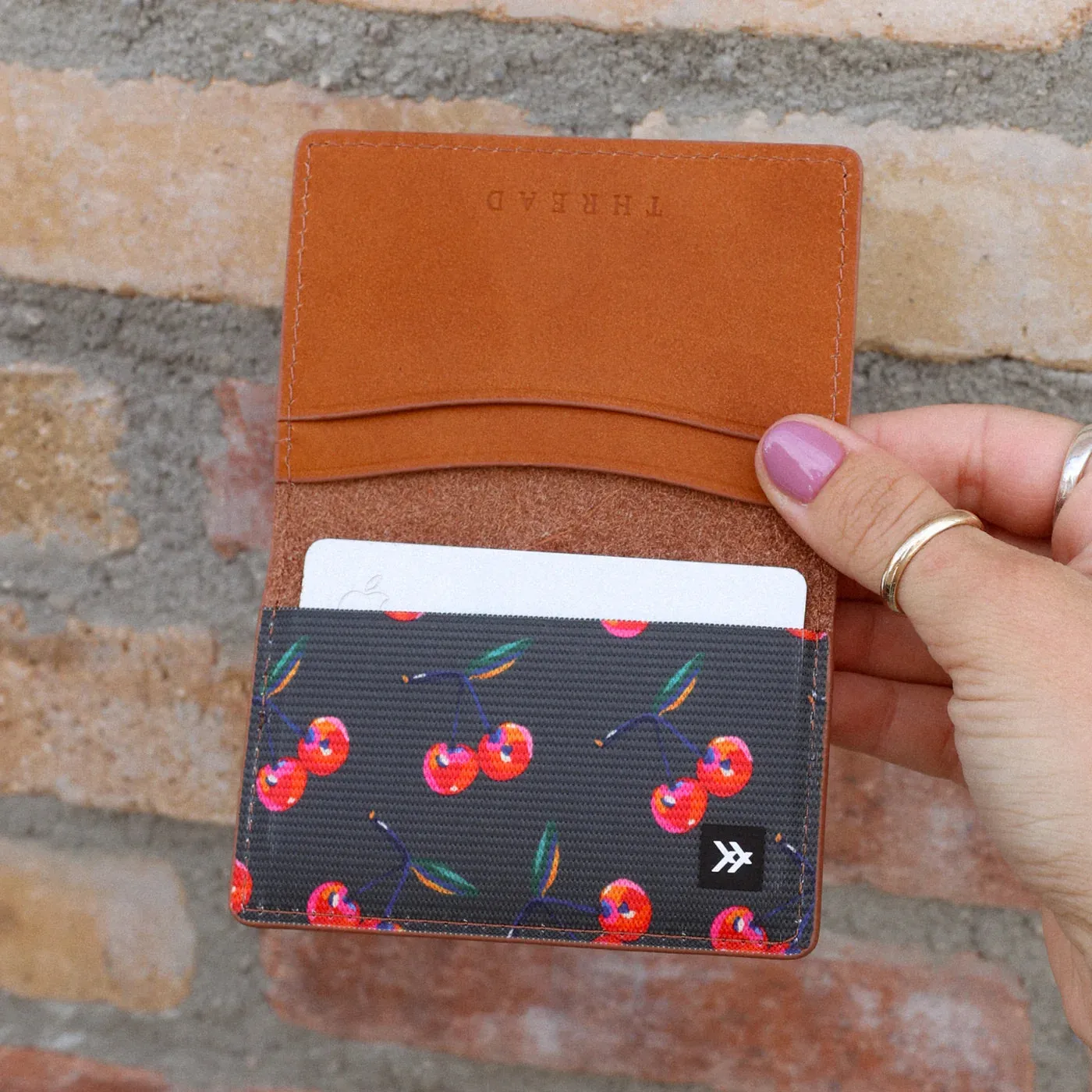 Thread Bifold Wallet