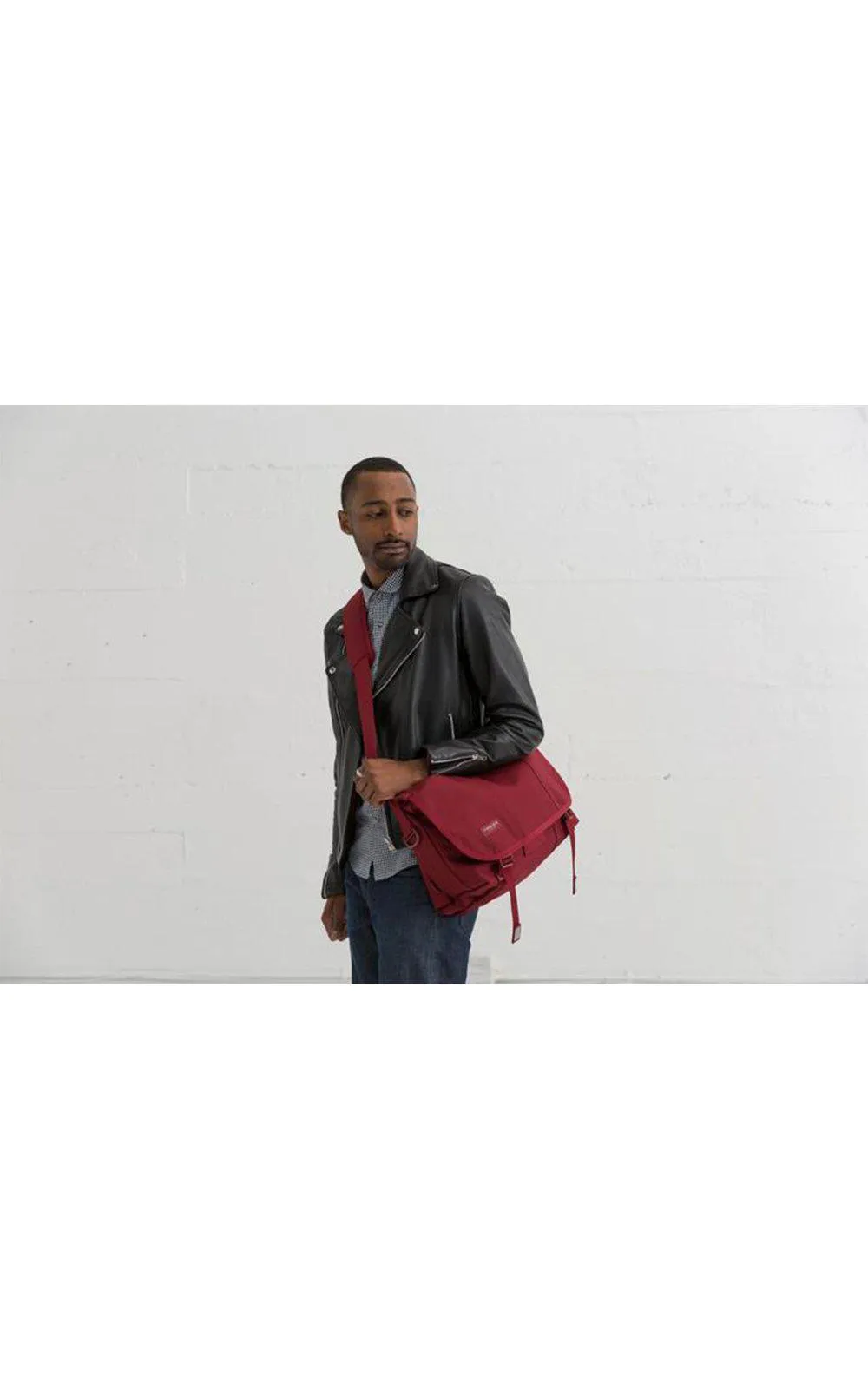 Timbuk2 Classic Messenger Bag Collegiate Red M 21L
