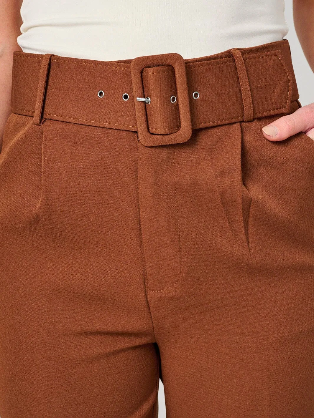 WOMEN'S BUTTON CLOSURE FRONT POCKETS BELTED WIDE LEG PANTS
