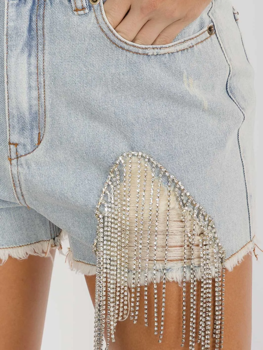 WOMEN'S BUTTON CLOSURE STUDS FRINGE POCKETS DISTRESS DENIM MINI SHORTS