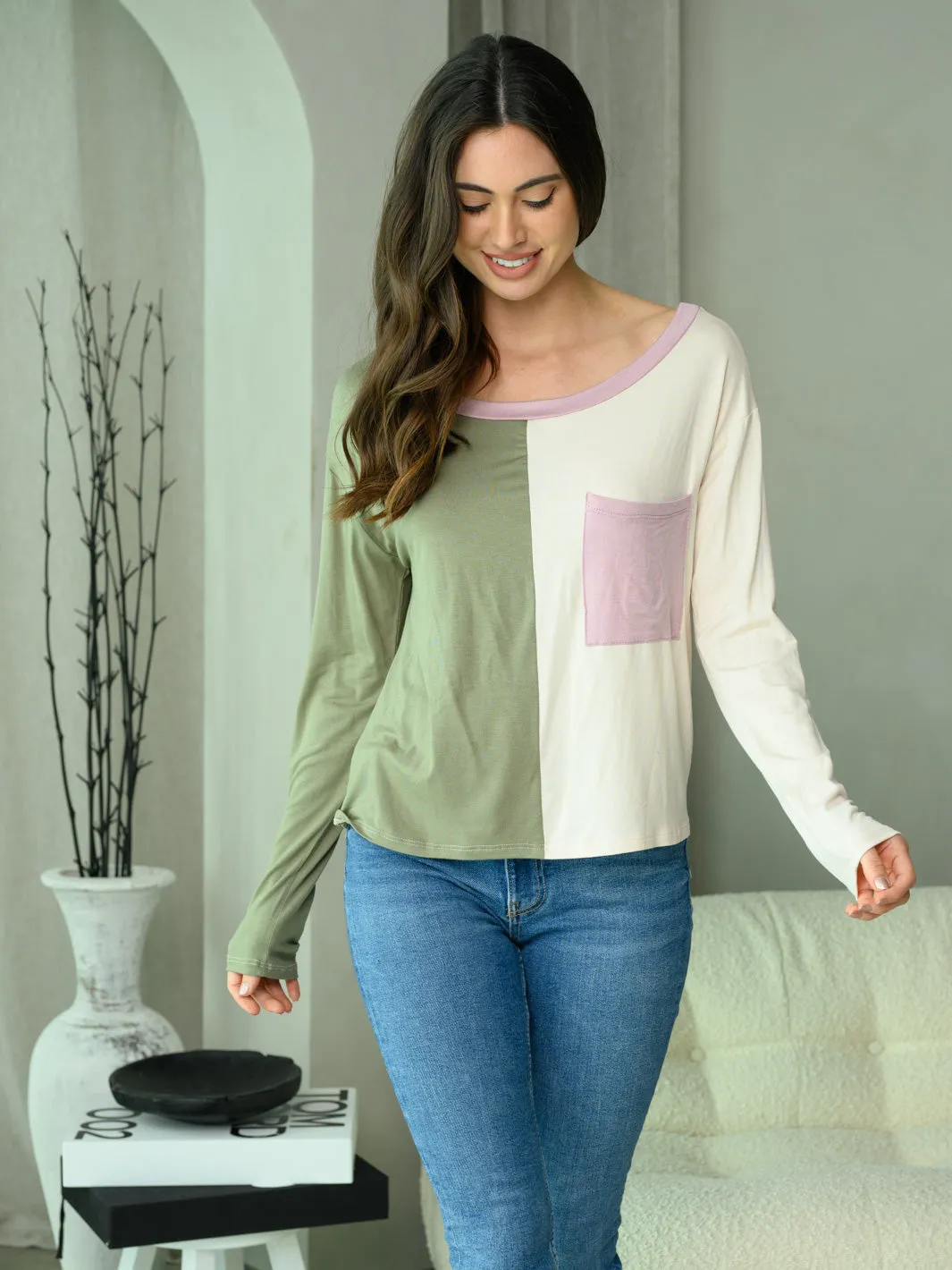 WOMEN'S LONG SLEEVE COLORBLOCK FRONT POCKET TOP