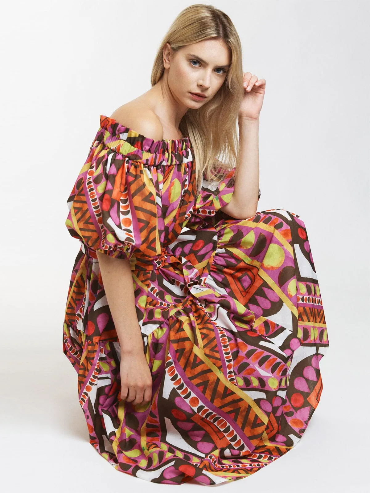 WOMEN'S SHORT SLEEVE OFF SHOULDER FRONT POCKETS BELTED MULTI PRINT MAXI DRESS